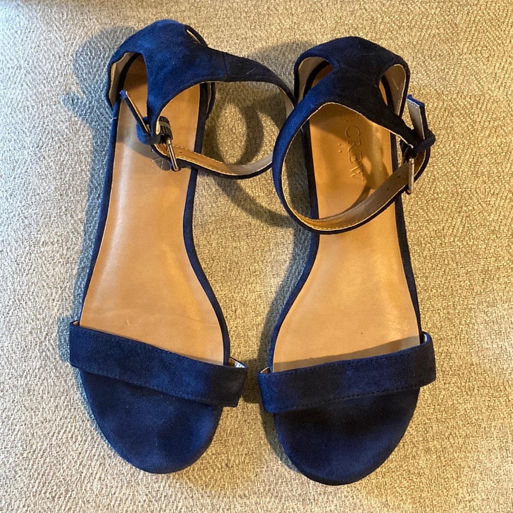 Blue velvet sandals